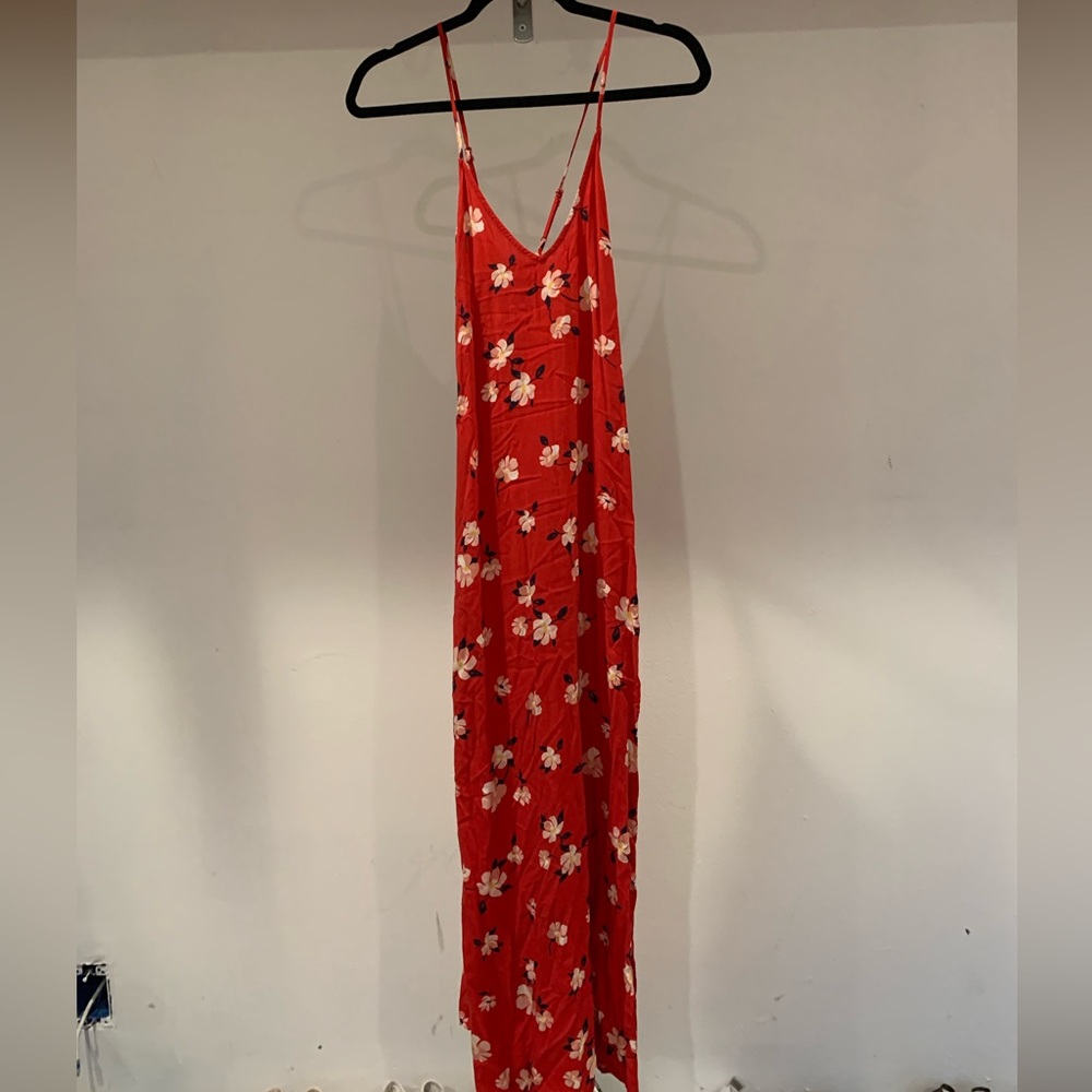 ⭐️ Old Navy Red Floral Sun Dress ⭐️